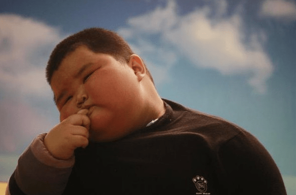 网络用语小胖孩绷不住了是什么梗-小胖孩绷不住了梗意思及出处